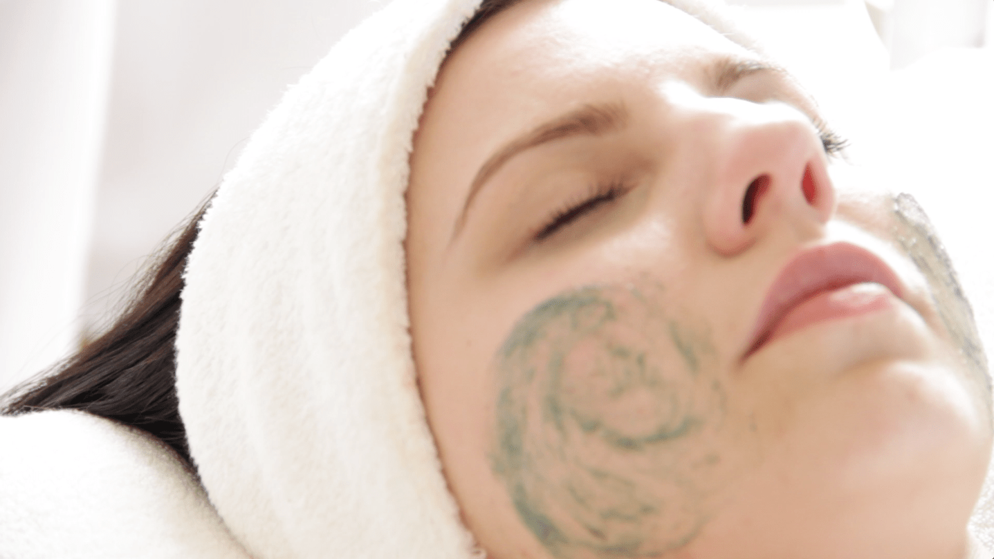 Treat yourself to our most luxurious facial experience!